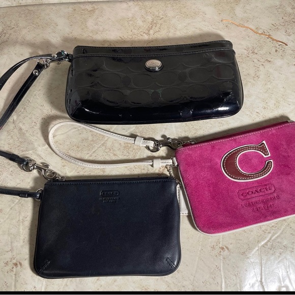 Coach Wristlet bundle - Picture 1 of 7